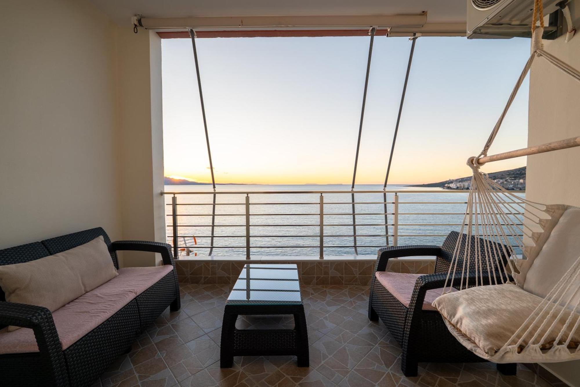 Cavo Paradise Апартаменти